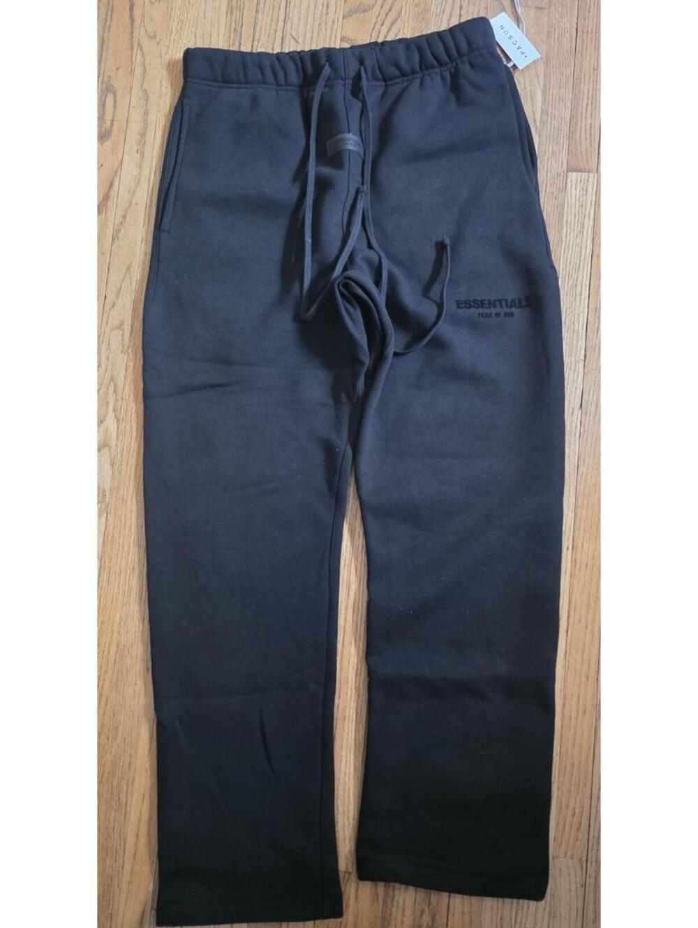 Essentials Black Size M Sweatpants NWT